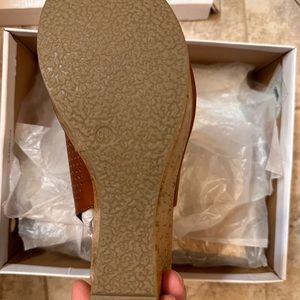 Brand New, sz 9.5 brown wedges